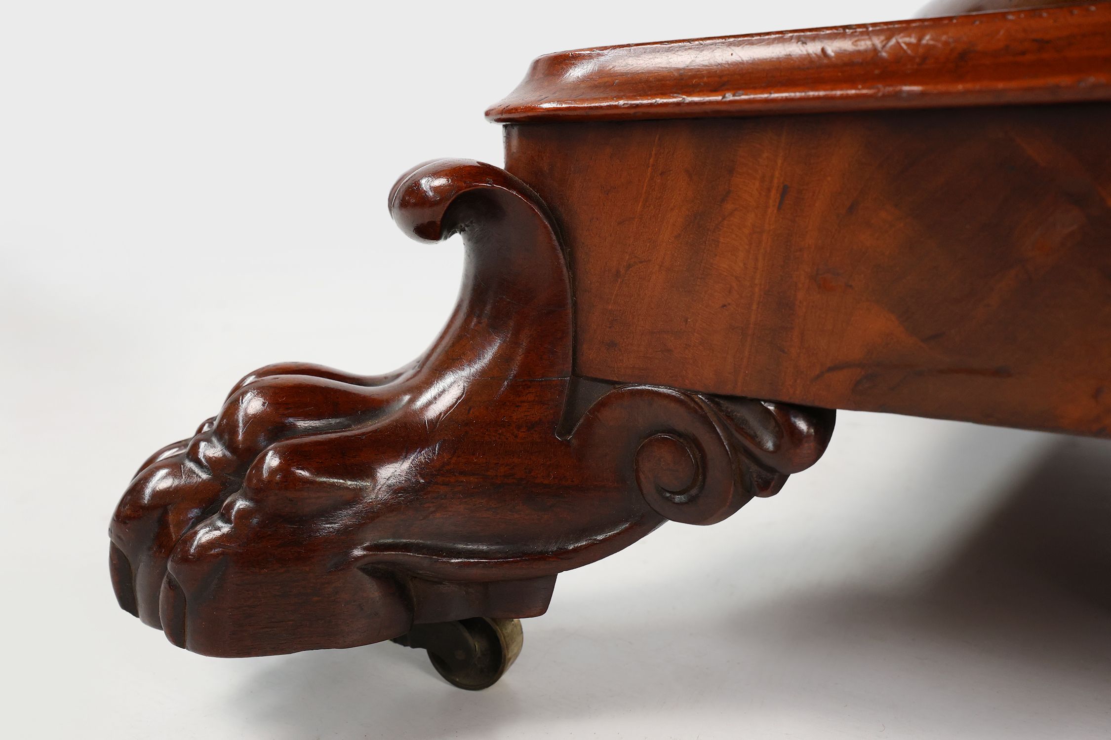 Extendable Antique English Dining Table in Victorian style, ca. 1830thumbnail
